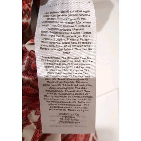 Vero Moda Red Geometric Print Tiered Maxi Skirt Elastic Waist Size Small - Picture 7 of 11